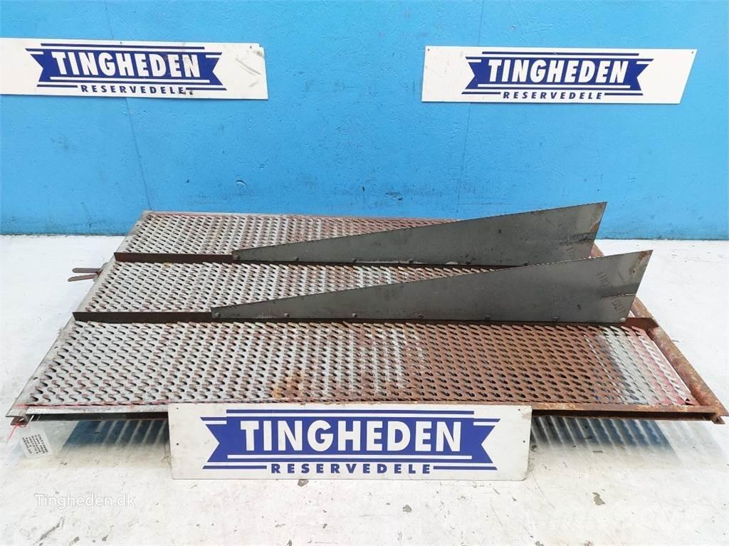 CASE 1620 砂と塩撒き専用車