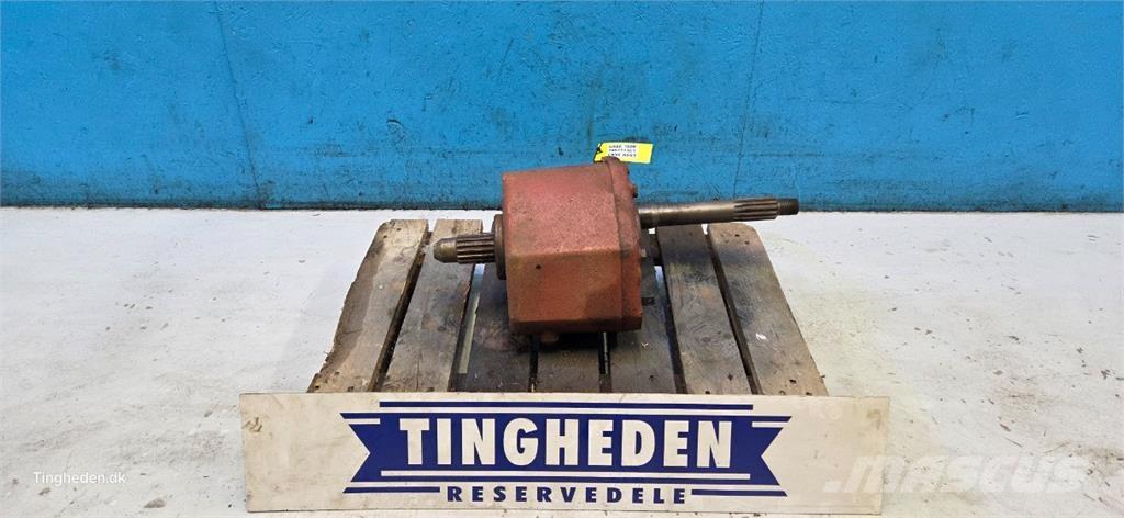 CASE 1620 トランスミッション