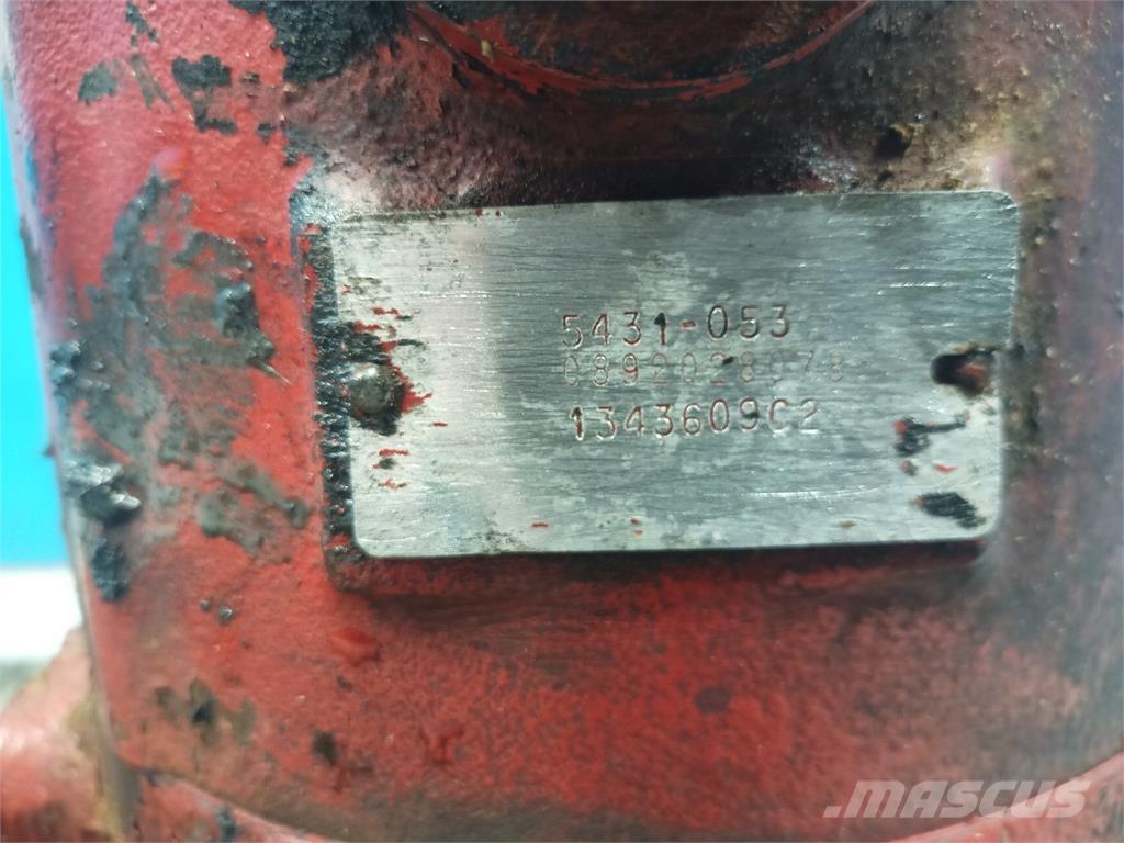 CASE 1680 油圧機