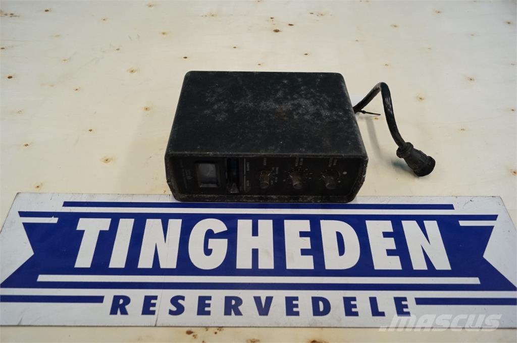 CASE 1680 電子機器