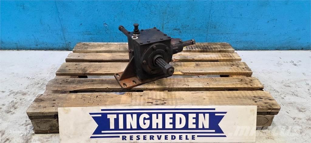 CASE 1680 トランスミッション