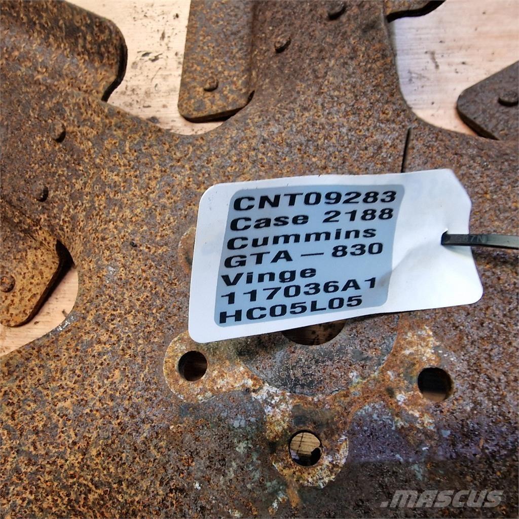 CASE 2188 ラジエター