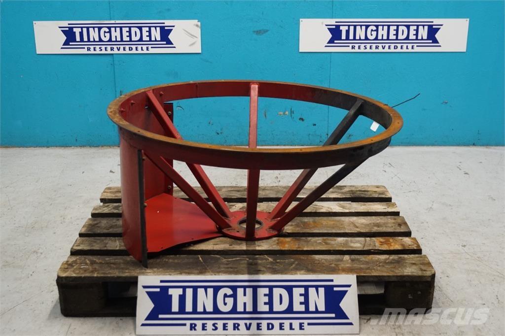 CASE 2388 ラジエター