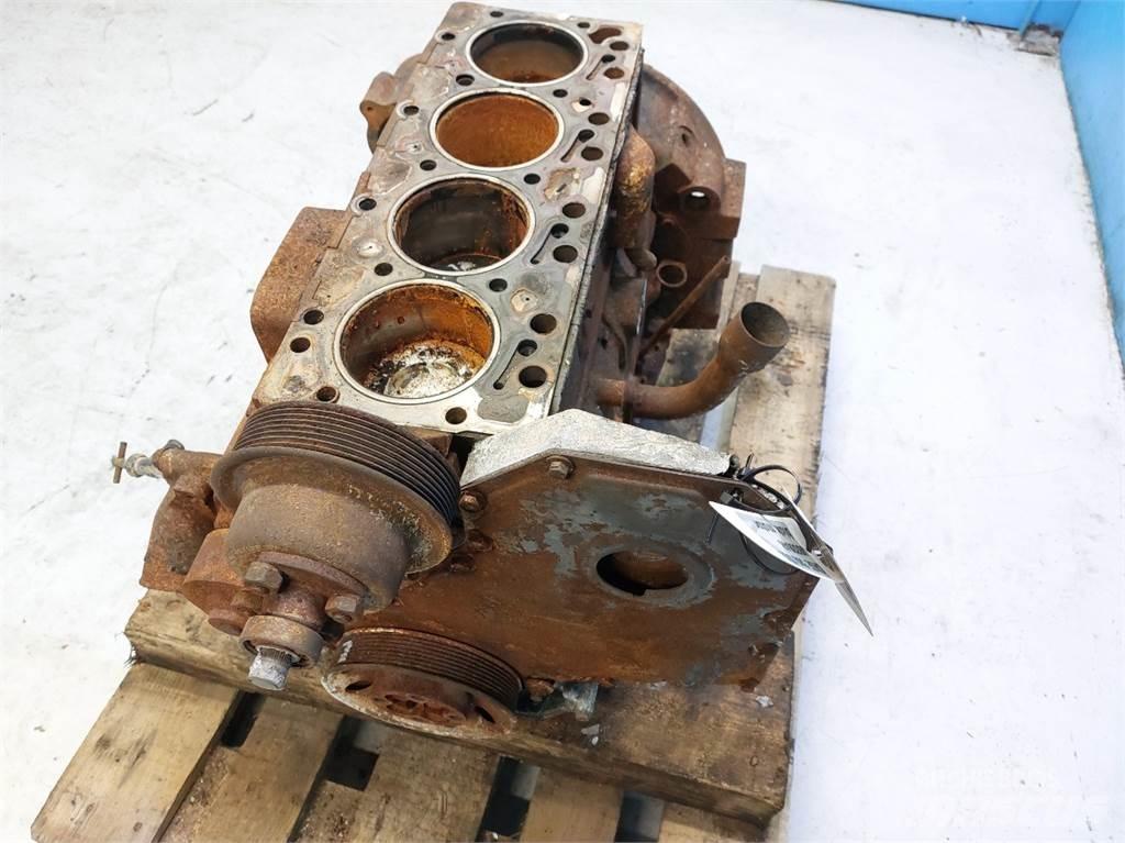 CASE 580 SLE エンジン