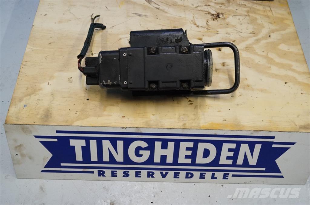 CASE 7130 電子機器