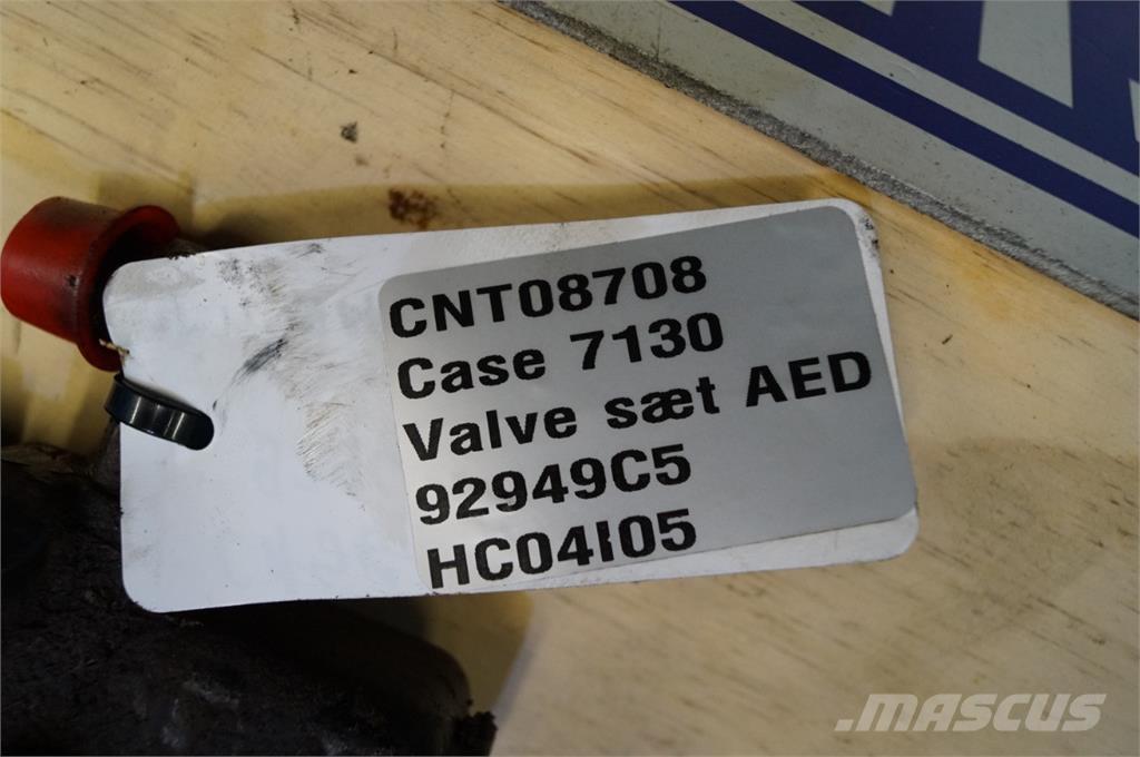 CASE 7130 油圧機