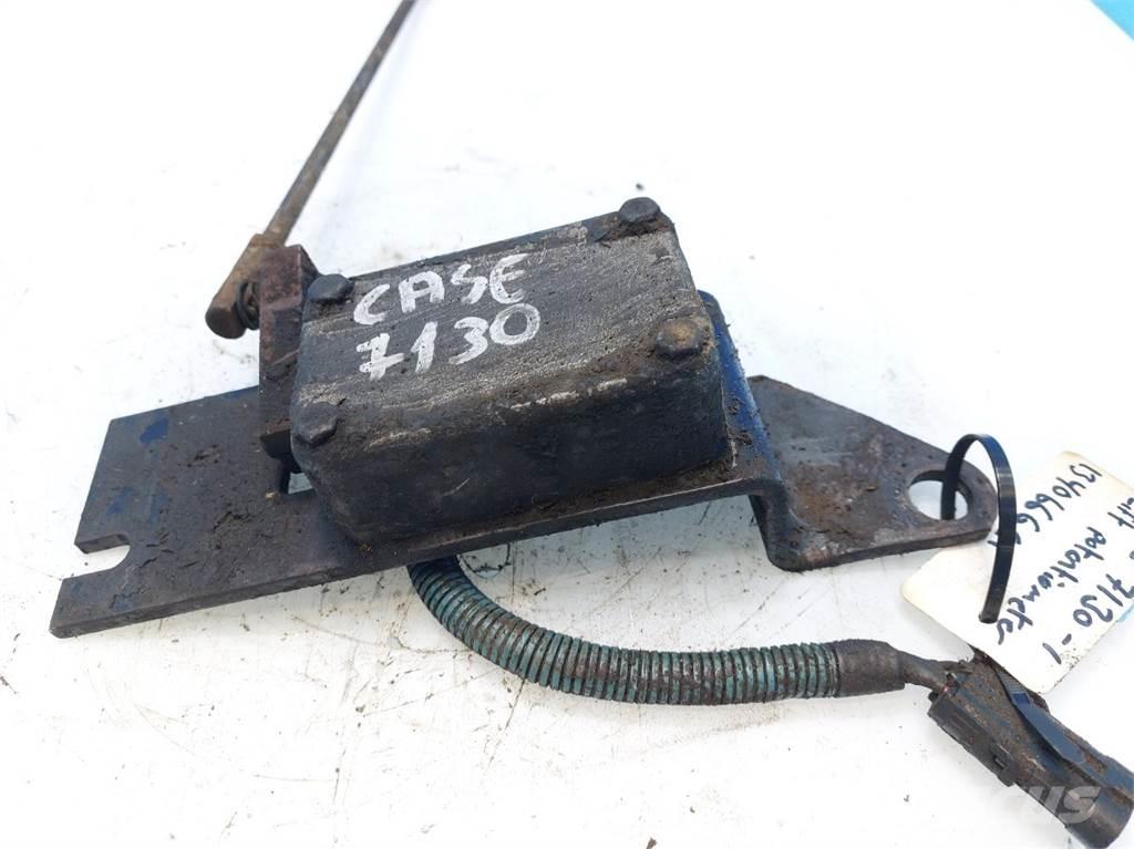 CASE 7130 電子機器