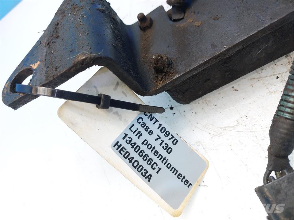 CASE 7130 電子機器