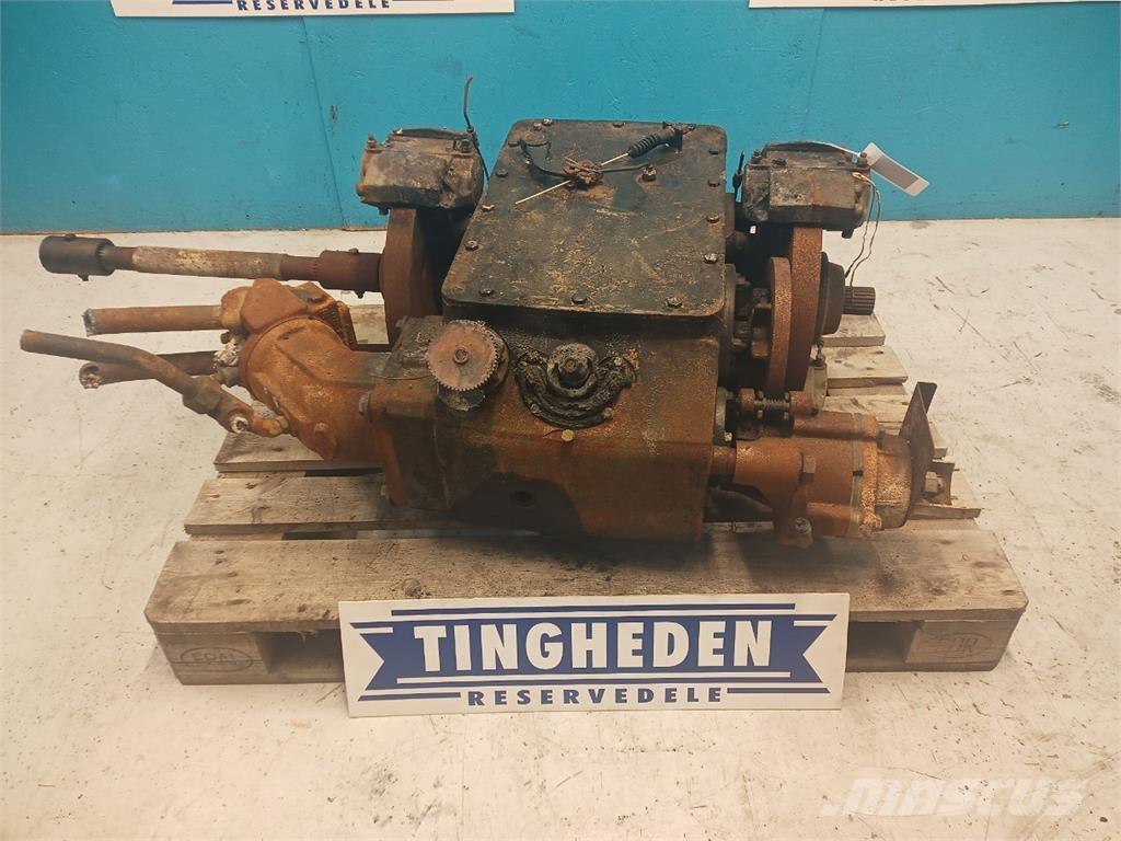 CASE 7240 トランスミッション