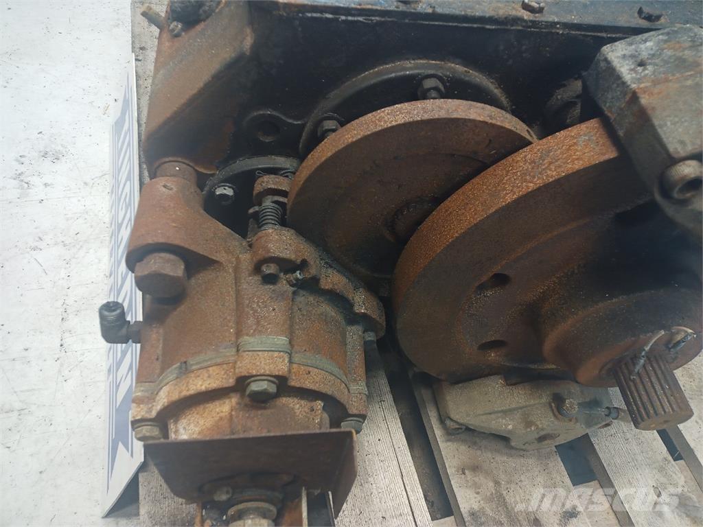 CASE 7240 トランスミッション