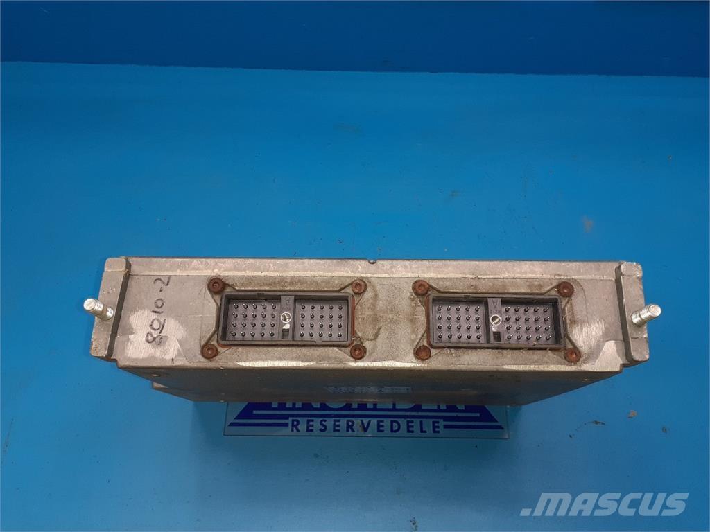 CASE 8010 電子機器