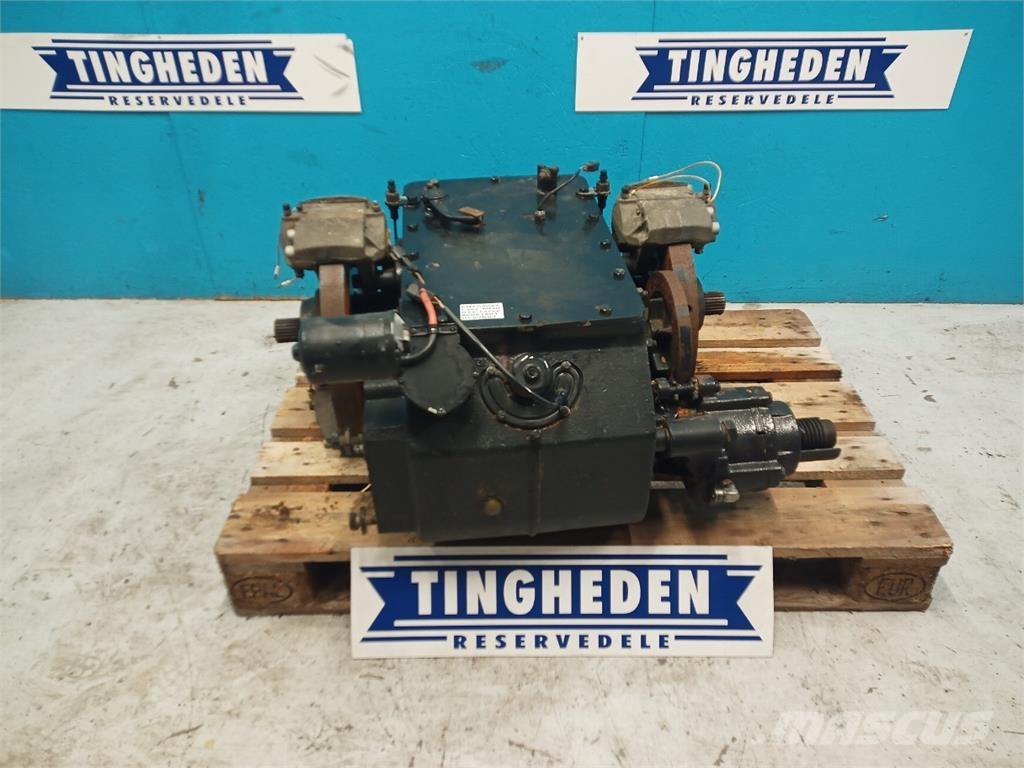 CASE 8010 トランスミッション