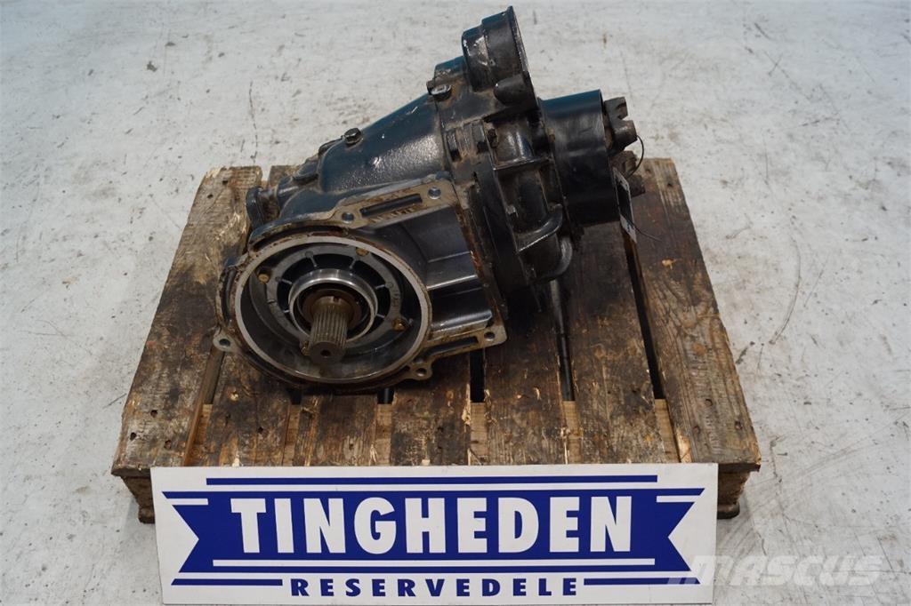 CASE 8010 トランスミッション