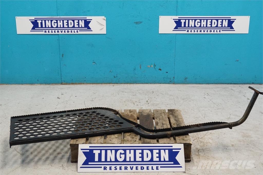 CASE 8010 農業機械 -　その他