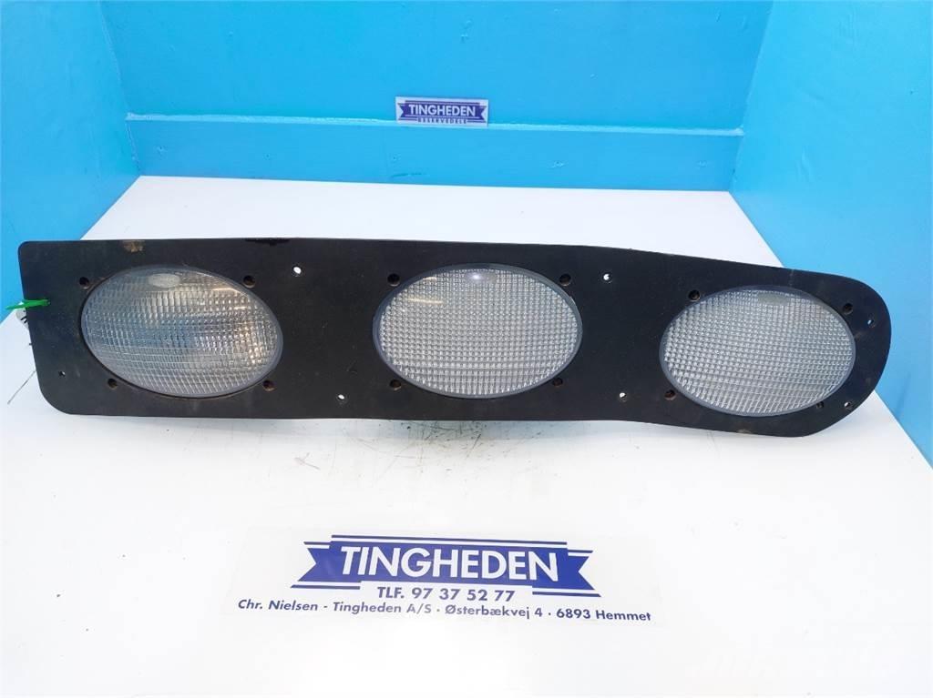 CASE 8010 電子機器