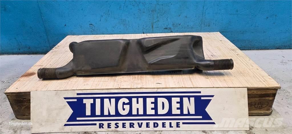 CASE 844XL キャビン及び内装