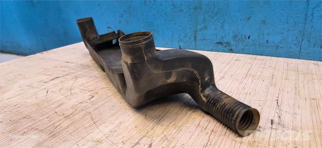 CASE 844XL キャビン及び内装