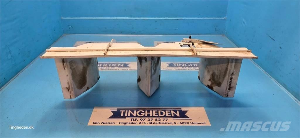 CASE 844XL キャビン及び内装