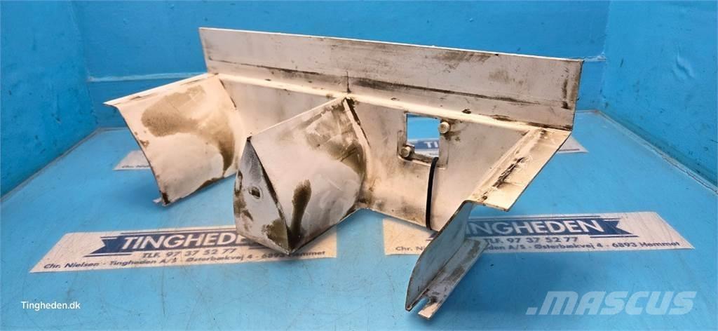 CASE 844XL キャビン及び内装