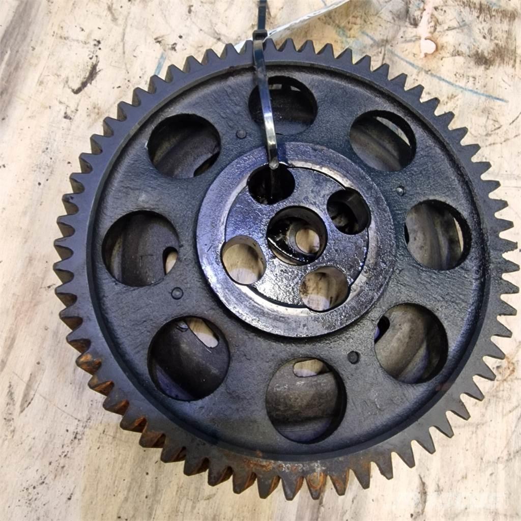 CASE 9010 エンジン