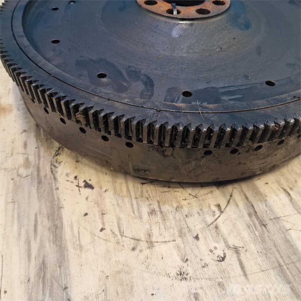 CASE 9010 エンジン