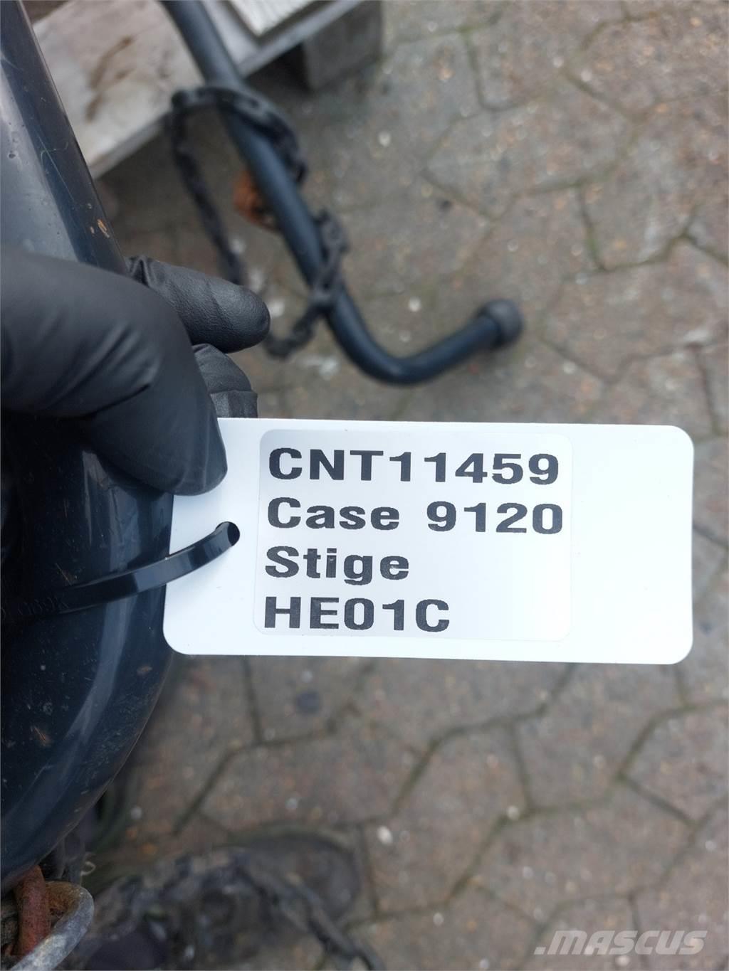 CASE 9120 キャビン及び内装