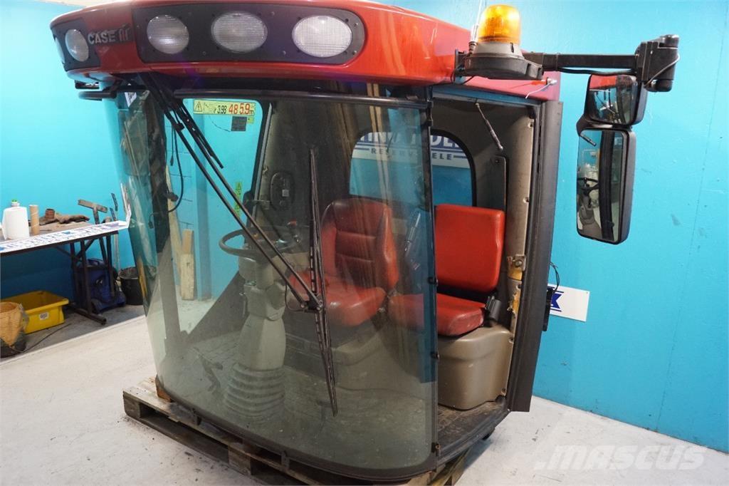 CASE 9230 キャビン及び内装