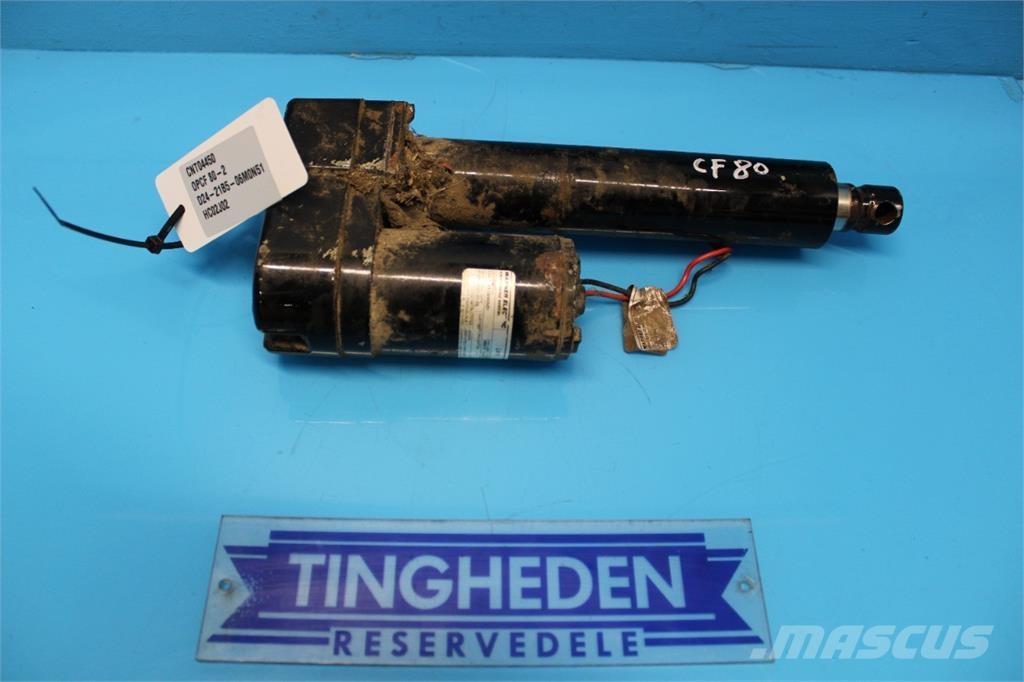 CASE CF80 電子機器