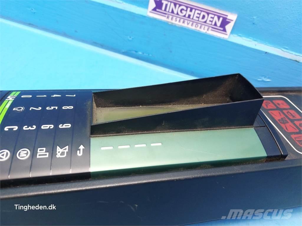 CASE CF80 電子機器