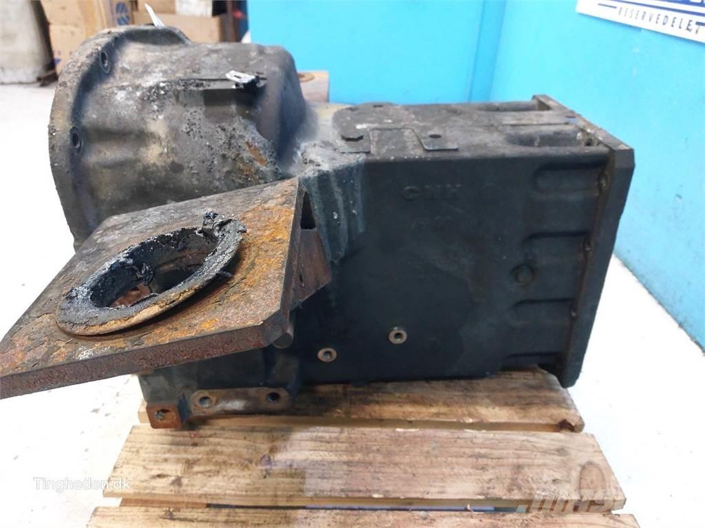 CASE Farmall 95A トランスミッション