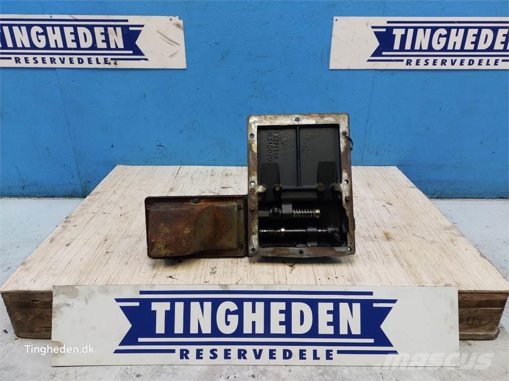 CASE Farmall 95A トランスミッション