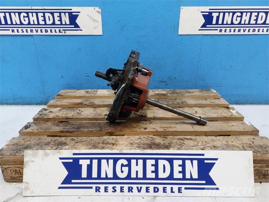 CASE Farmall 95A トランスミッション