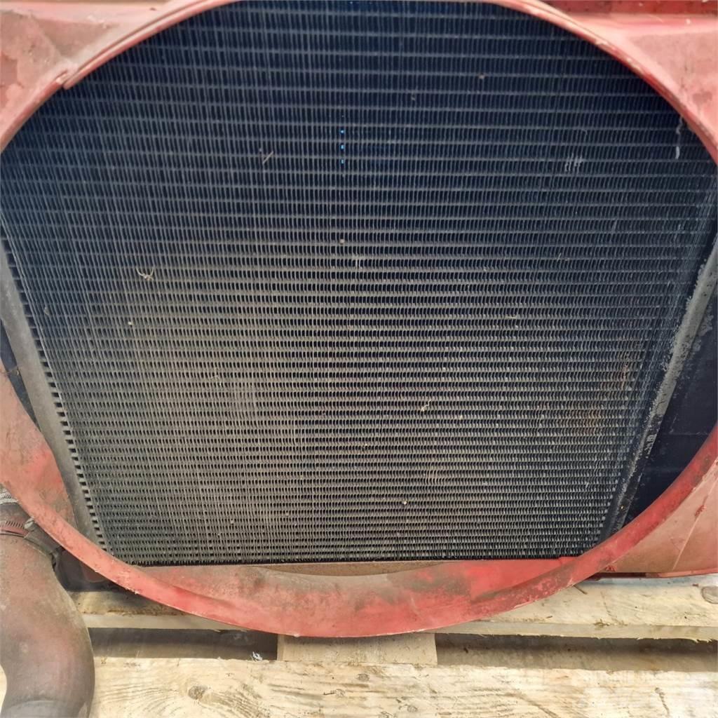 Case IH 1055 ラジエター