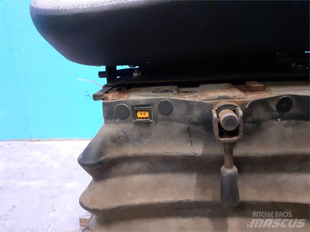 Case IH 1620 キャビン及び内装