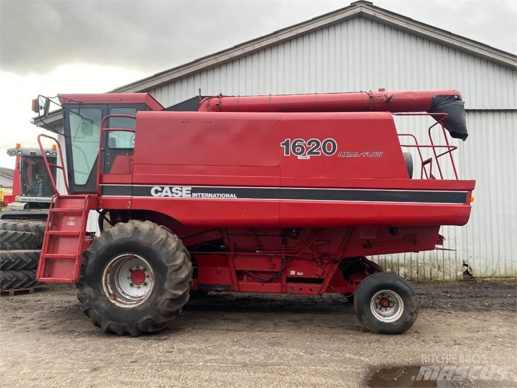 Case IH 1620 コンバイン