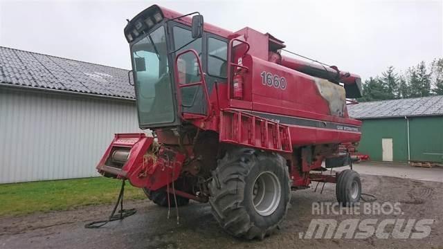 Case IH 1660 コンバイン