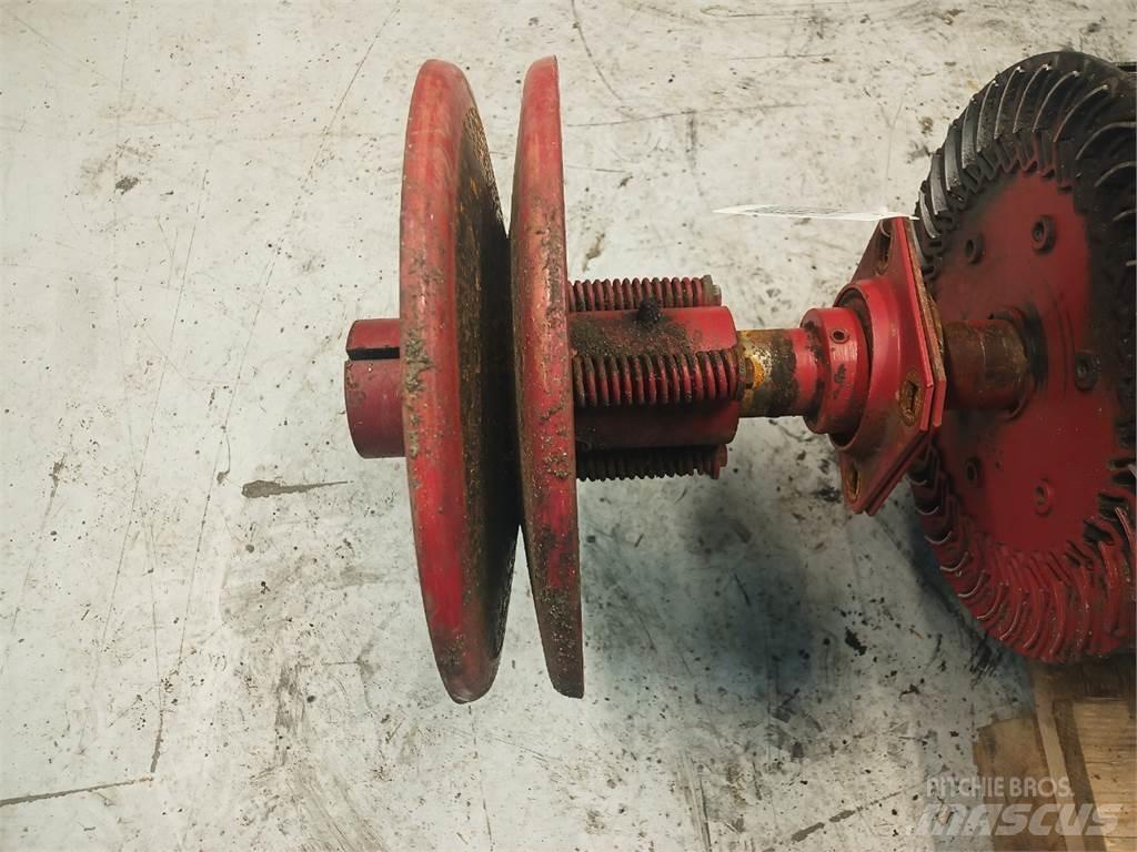 Case IH 2388 砂と塩撒き専用車