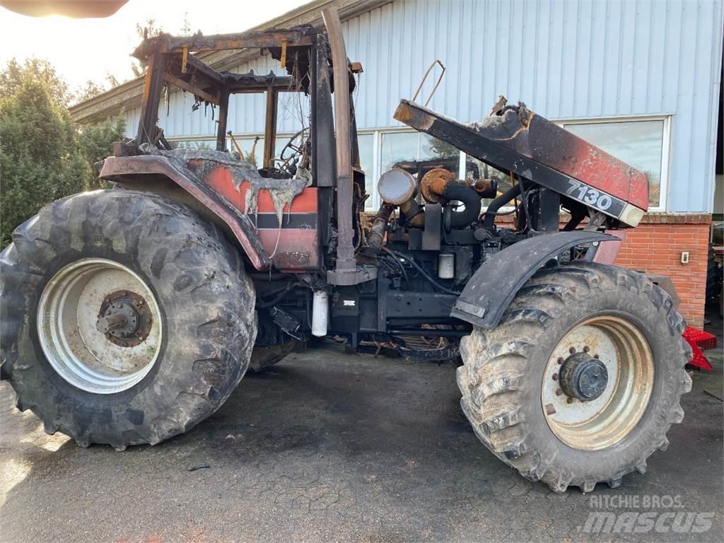 Case IH 7130 トラクター