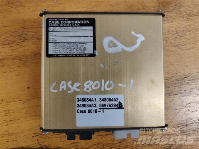 Case IH 8010 電子機器