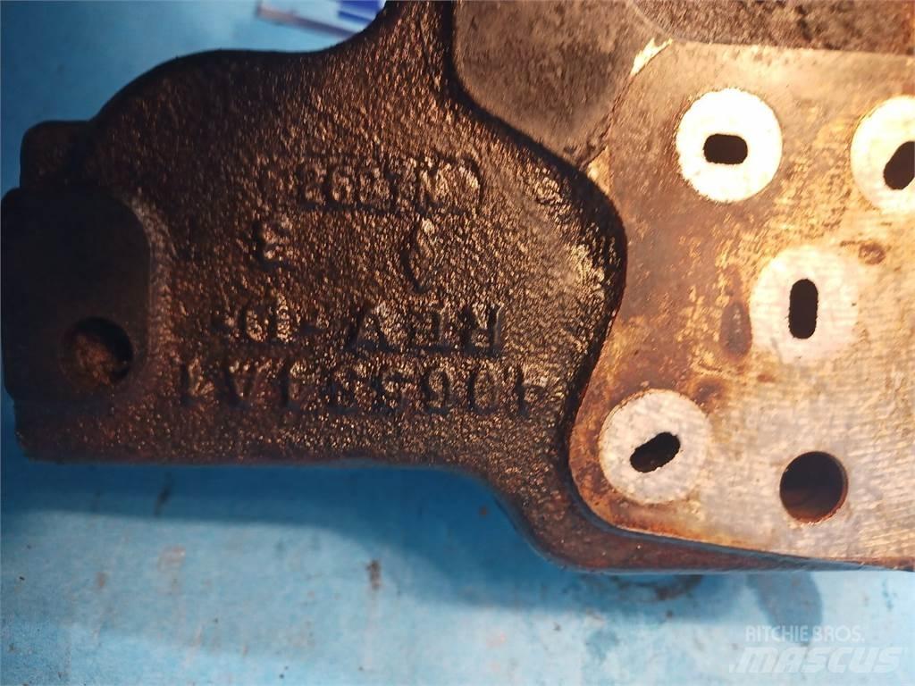 Case IH 8010 油圧機