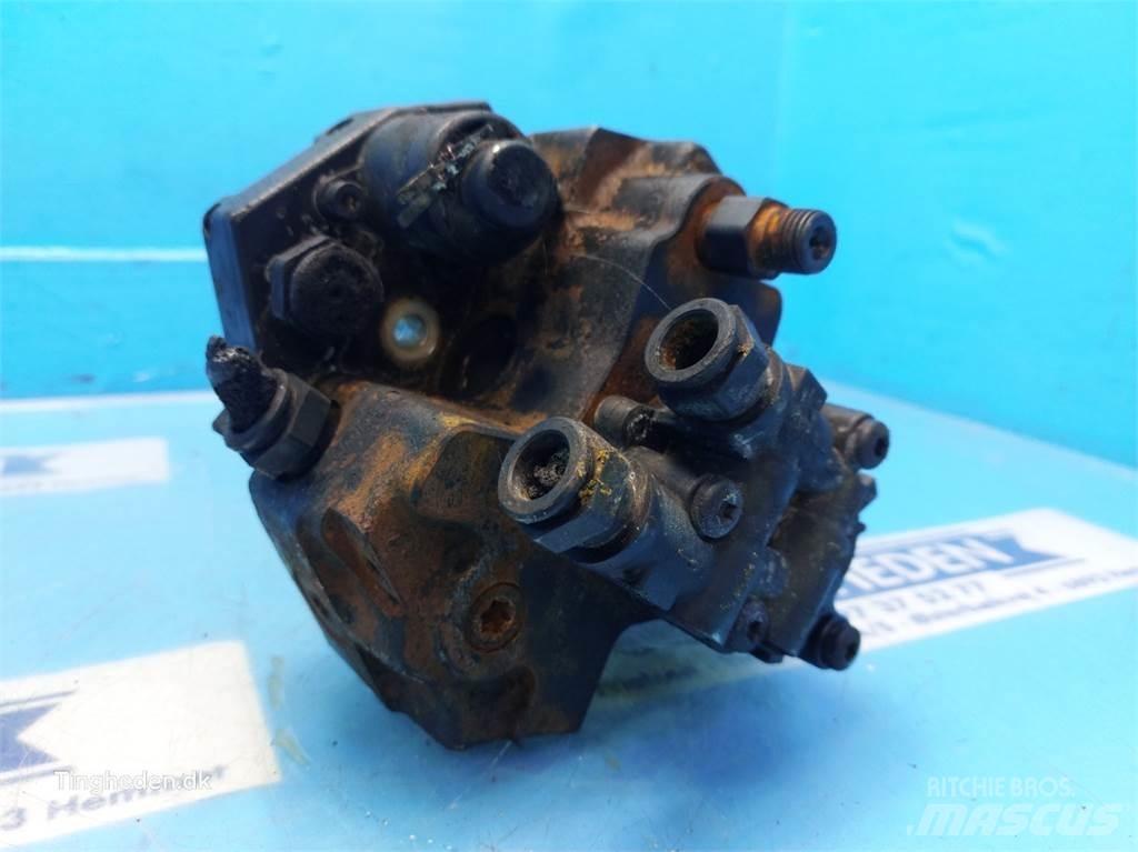 Case IH 821E エンジン