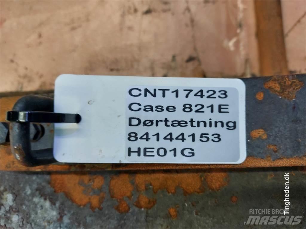 Case IH 821E キャビン及び内装