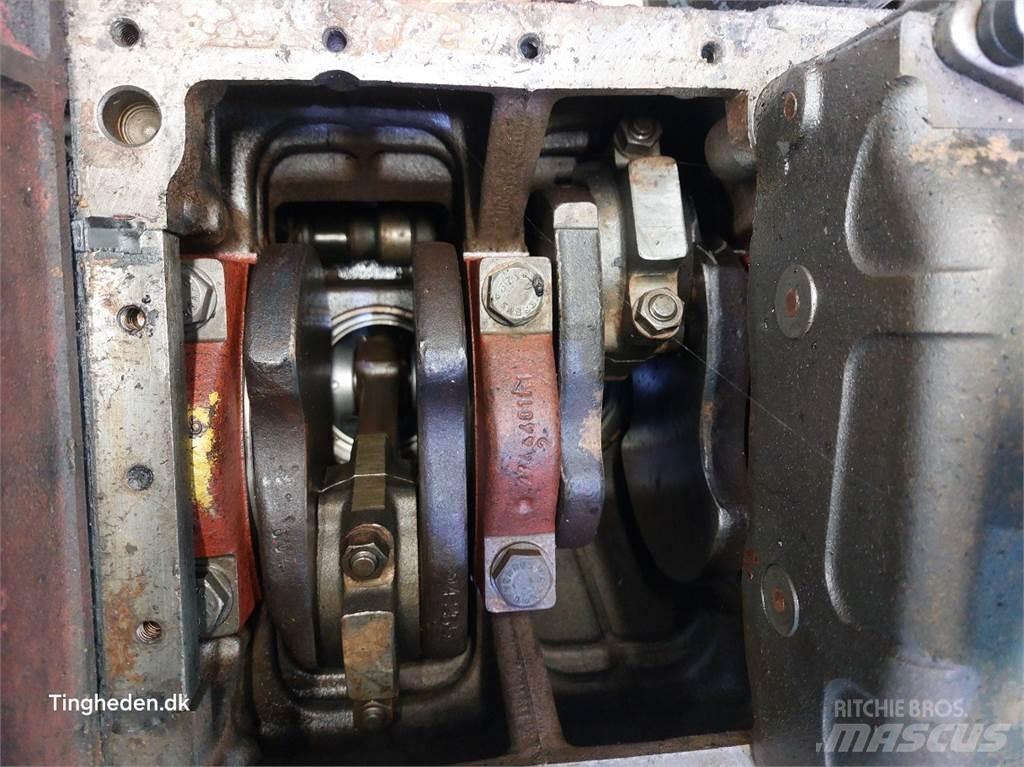 Case IH D268 エンジン