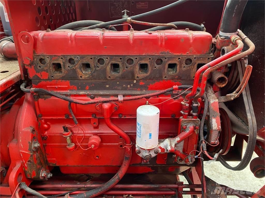 Case IH D358 エンジン