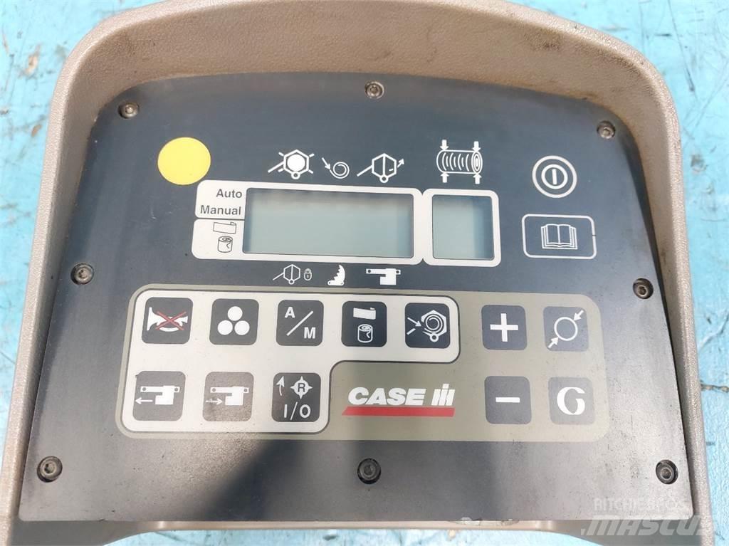 Case IH RB454 ベールトレーラー