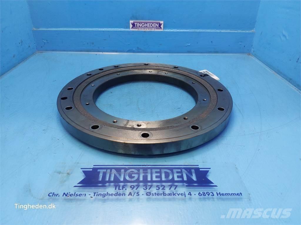 CASE Puma 185 トランスミッション