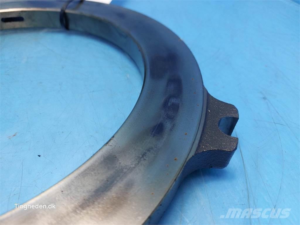 CASE Puma 185 トランスミッション