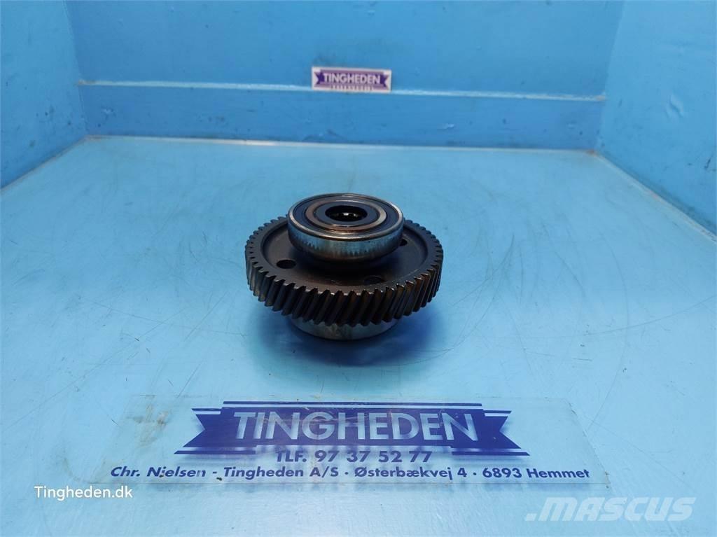 CASE Puma 185 トランスミッション