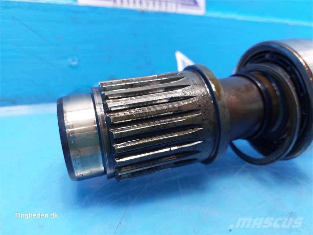 CASE Puma 185 トランスミッション