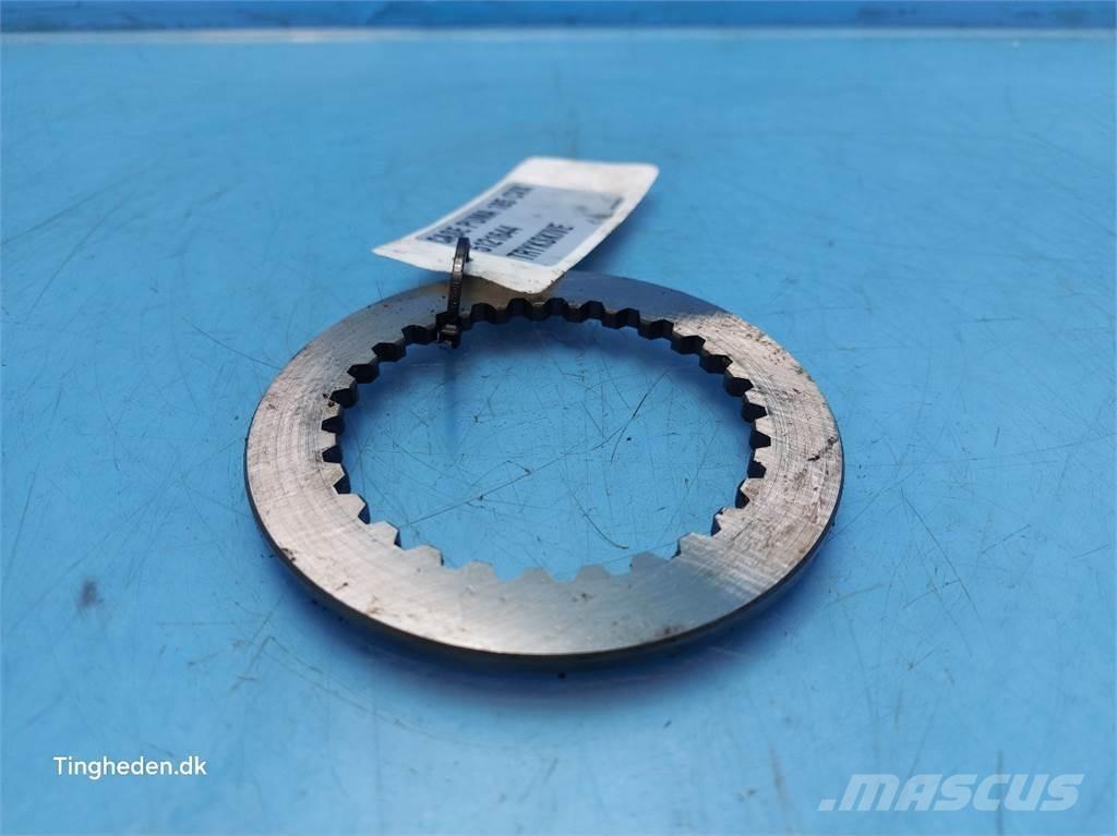 CASE Puma 185 トランスミッション